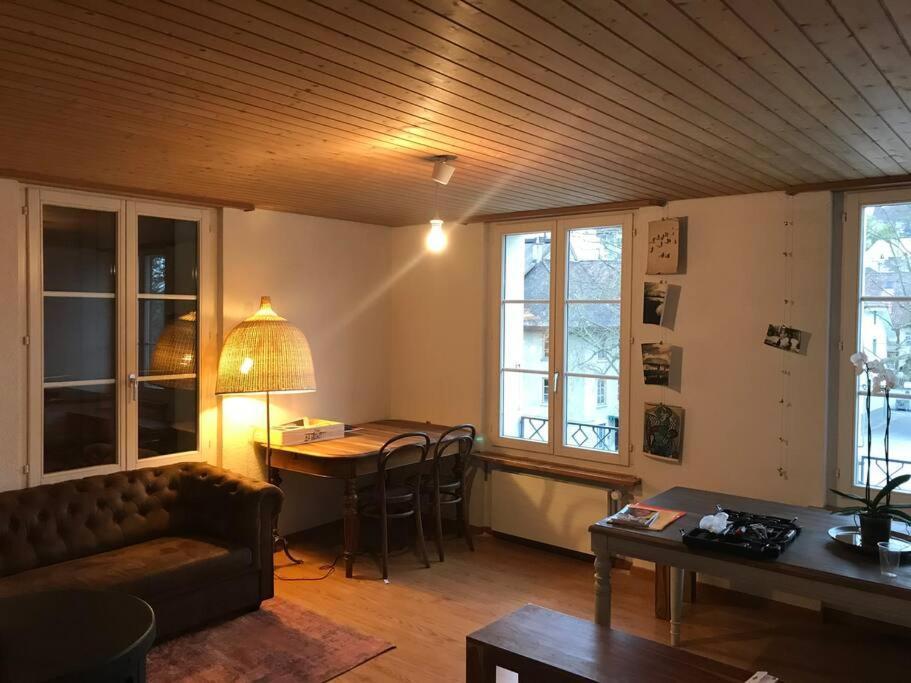 Appartamento Simple Flat 72 M2 In The Centre Of Burgdorf With Private Parking Esterno foto